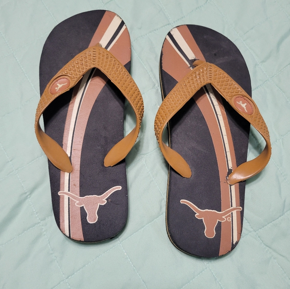UT * TEXAS LONGHORNS * Burnt Orange Black Flip Flops SANDALS Bevo Silhouette, 7